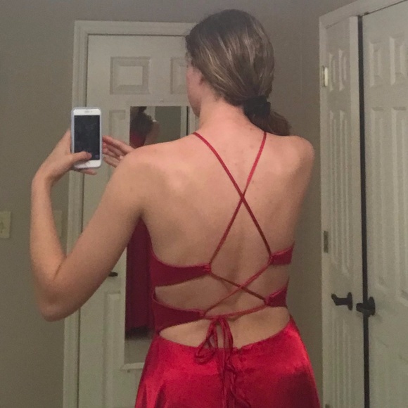 Red Junior Formal Dress Size 11, Unaltered - Picture 6 of 8